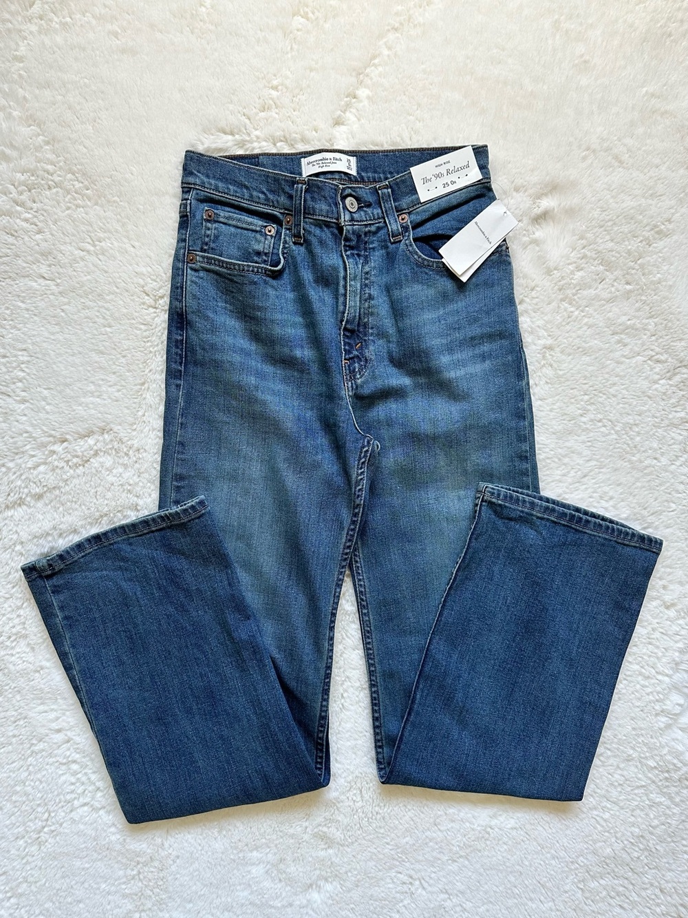 Abercrombie & Fitch Women’s High Rise 90s Relaxed Jeans 25/0R